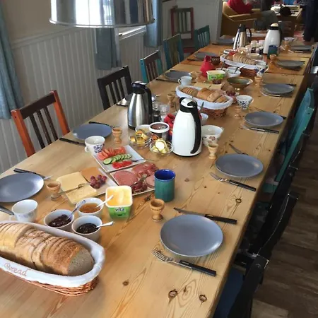 Bed & Breakfast Kristine Moen Huset